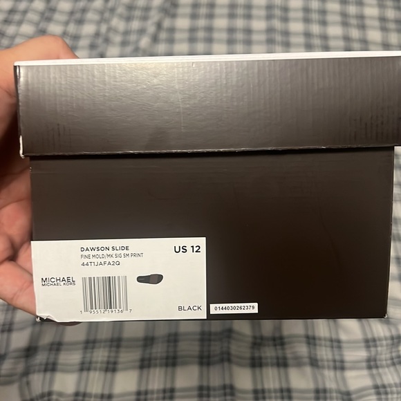 BRAND NEW SLIDES - Picture 2 of 3